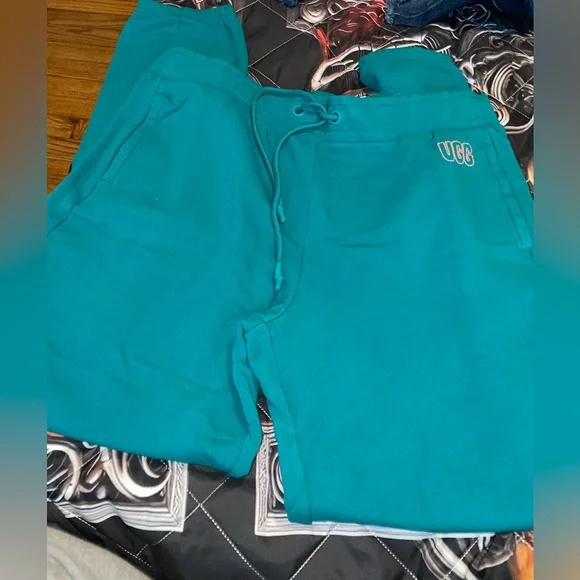 NWOT UGG Teal sweatpants size L - Picture 3 of 4